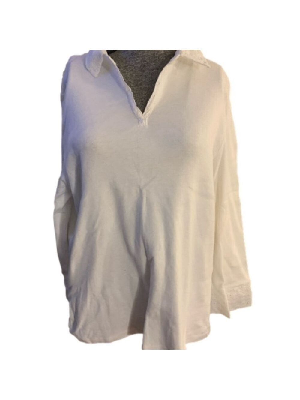 Karen Scott white long sleeve pull over top with eyelet collar and cuffs large